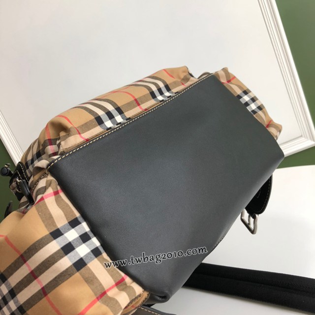 Burberry專門店新款大號Vintage復古格紋軍旅背包 巴寶莉男士女士後背包 yxb1390
